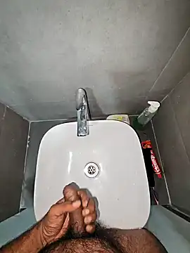 rahulGJ03 online show from January 2025 10:12:01 PM