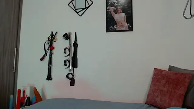 Snapshot of Alisson_Beckett chatting on December 2024 08:11:01 PM Alisson Beckett online show from December 2024 08:11:01 PM