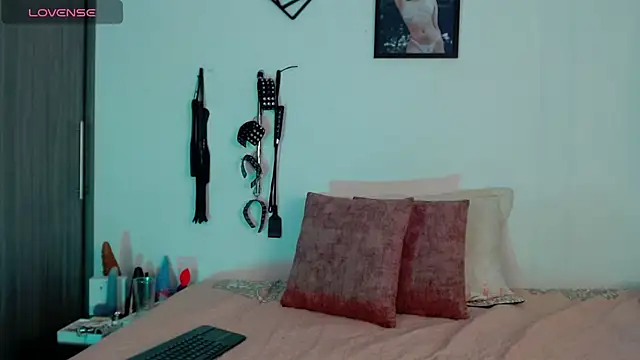 Snapshot of Alisson_Beckett chatting on February 2025 06:37:01 PM Alisson Beckett online show from February 2025 06:37:01 PM