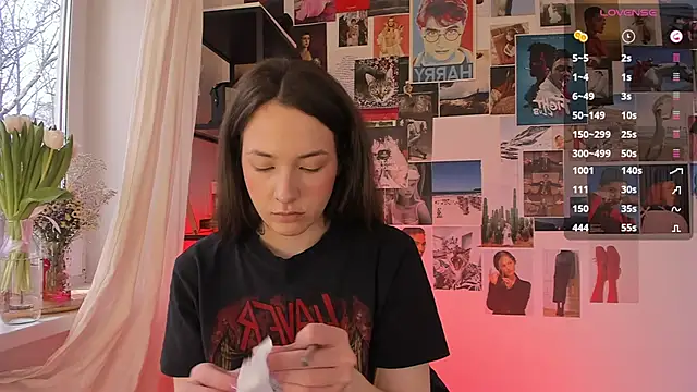 Snapshot of MonicaRocket chatting on December 2024 11:28:02 AM MonicaRocket online show from December 2024 11:28:02 AM