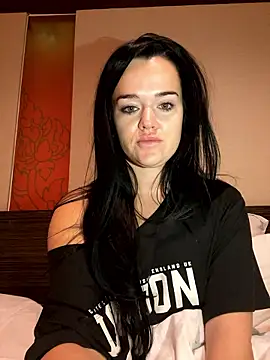 English-Chloe96 online show from January 2026 05:07:02 PM