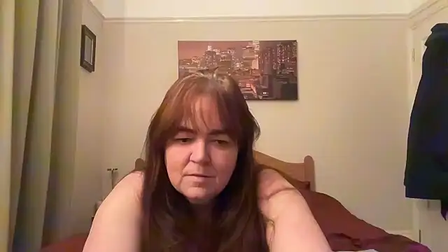 curvy-milf-abbie online show from December 2024 05:10:02 PM