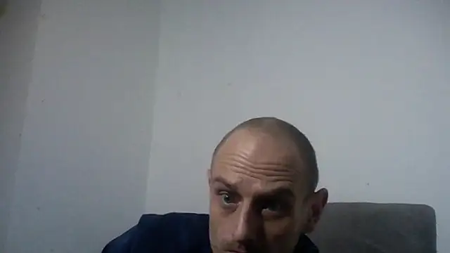 Snapshot of Bdsmslavebi chatting on February 2025 03:53:01 AM Bdsmslavebi online show from February 2025 03:53:01 AM