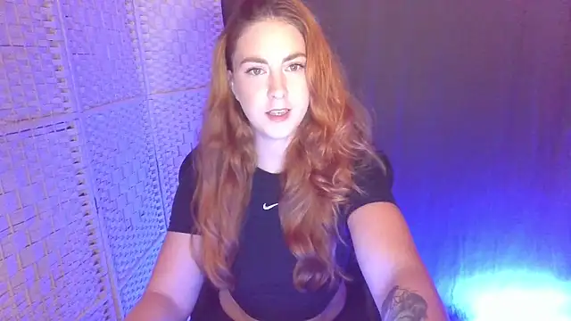 Snapshot of KayleyxEmily chatting on November 2025 09:05:02 PM KayleyxEmily online show from November 2025 09:05:02 PM