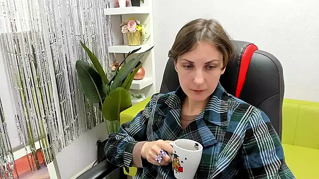 AuroraScript online show from March 2025 06:22:02 PM