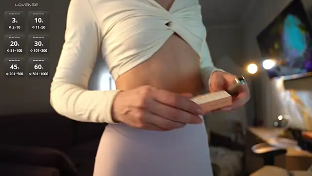 Snapshot of Coconutkittyy chatting on April 2026 04:40:02 PM Coconutkittyy online show from April 2026 04:40:02 PM