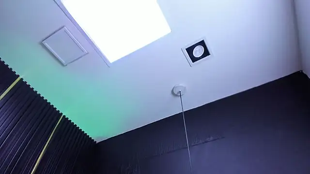 Snapshot of AndyBlake_ chatting on March 2025 03:18:02 AM AndyBlake online show from March 2025 03:18:02 AM