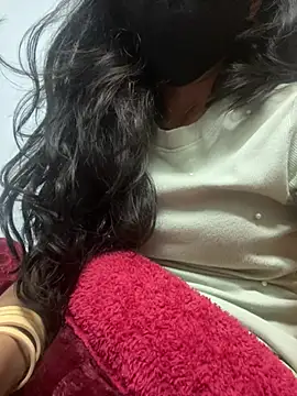 HotRiyacpl online show from February 2026 05:39:02 PM