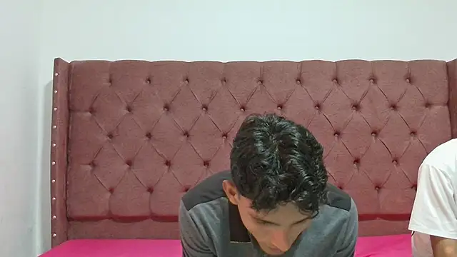 Snapshot of boys_yourparty chatting on March 2025 01:17:01 PM boys yourparty online show from March 2025 01:17:01 PM