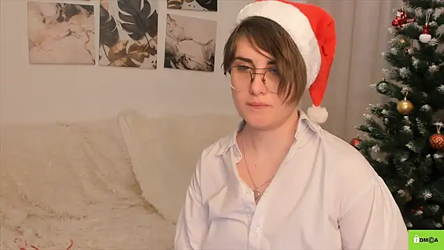 Snapshot of Funny_bunnyy chatting on December 2024 12:29:02 AM Funny bunnyy online show from December 2024 12:29:02 AM