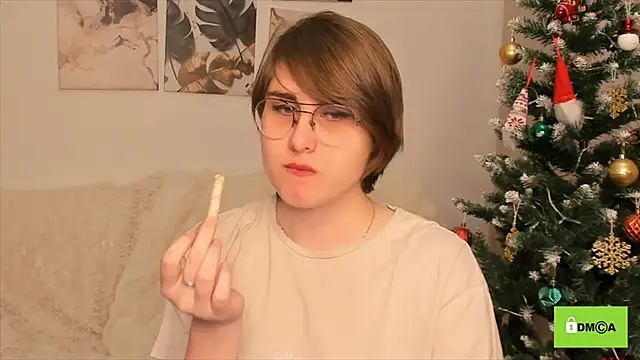 Snapshot of Funny_bunnyy chatting on December 2024 08:00:02 PM Funny bunnyy online show from December 2024 08:00:02 PM