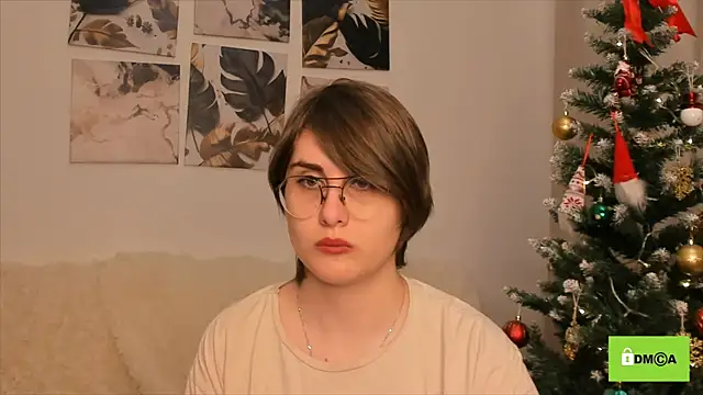 Snapshot of Funny_bunnyy chatting on December 2024 02:47:02 AM Funny bunnyy online show from December 2024 02:47:02 AM