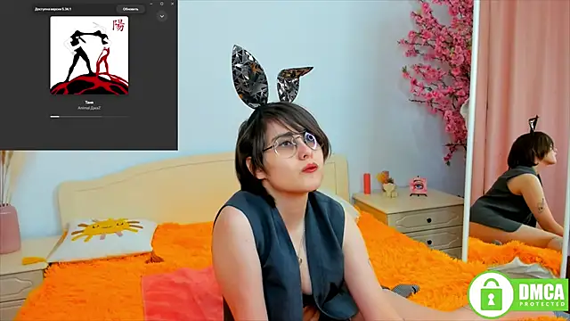 Snapshot of Funny_bunnyy chatting on December 2024 10:37:01 PM Funny bunnyy online show from December 2024 10:37:01 PM