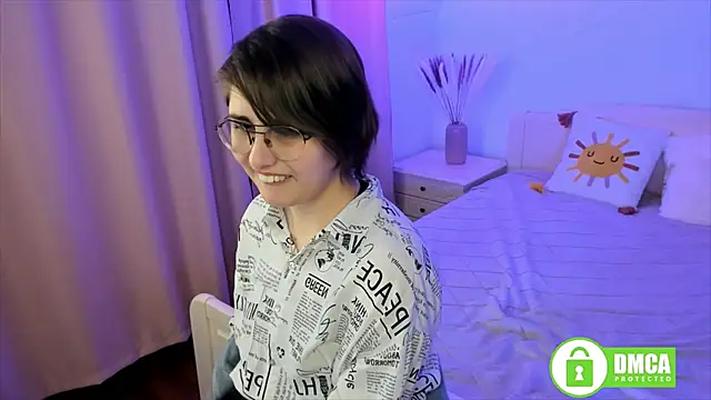 Snapshot of Funny_bunnyy chatting on January 2025 09:57:01 PM Funny bunnyy online show from January 2025 09:57:01 PM