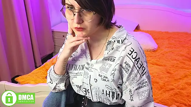 Snapshot of Funny_bunnyy chatting on January 2025 03:23:01 AM Funny bunnyy online show from January 2025 03:23:01 AM