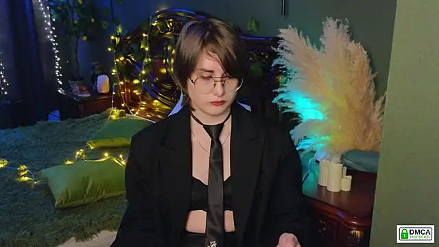 Snapshot of Funny_bunnyy chatting on January 2025 11:21:01 PM Funny bunnyy online show from January 2025 11:21:01 PM