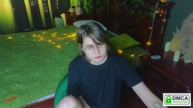 Snapshot of Funny_bunnyy chatting on January 2025 04:36:01 AM Funny bunnyy online show from January 2025 04:36:01 AM