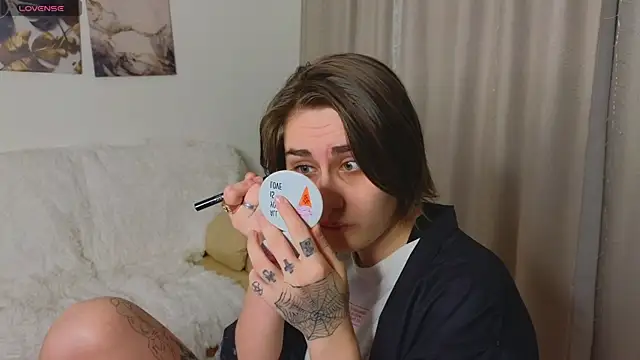 Snapshot of Funny_bunnyy chatting on March 2025 02:30:02 AM Funny bunnyy online show from March 2025 02:30:02 AM