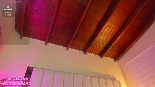 lil hanna18 online show from September 2025 08:10:01 PM