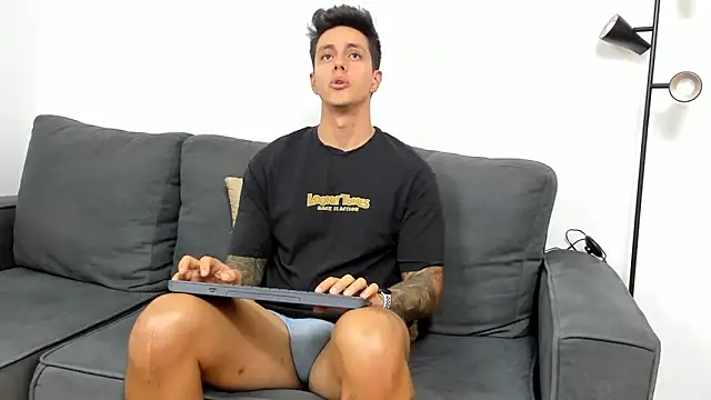 Snapshot of JeanBroc chatting on September 2025 08:52:02 PM JeanBroc online show from September 2025 08:52:02 PM