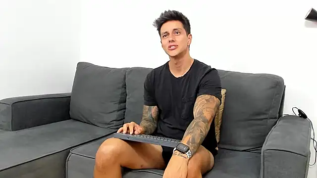 Snapshot of JeanBroc chatting on September 2025 08:43:01 PM JeanBroc online show from September 2025 08:43:01 PM