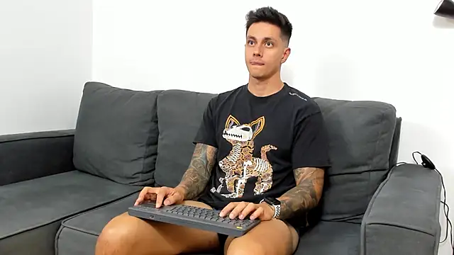 Snapshot of JeanBroc chatting on September 2025 08:44:01 PM JeanBroc online show from September 2025 08:44:01 PM