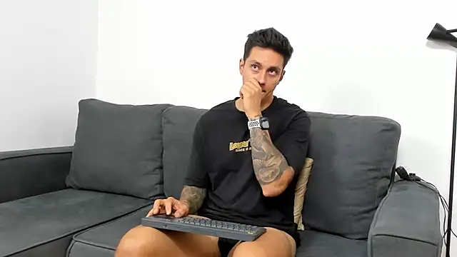 Snapshot of JeanBroc chatting on October 2025 08:29:02 PM JeanBroc online show from October 2025 08:29:02 PM