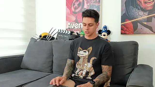 Snapshot of JeanBroc chatting on October 2025 07:58:02 PM JeanBroc online show from October 2025 07:58:02 PM