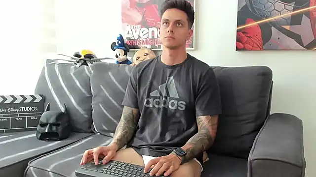 Snapshot of JeanBroc chatting on November 2025 07:56:02 PM JeanBroc online show from November 2025 07:56:02 PM