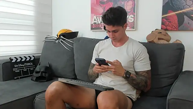 Snapshot of JeanBroc chatting on November 2025 08:08:02 PM JeanBroc online show from November 2025 08:08:02 PM