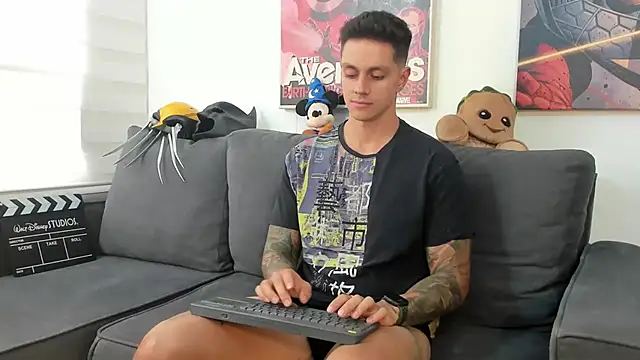 Snapshot of JeanBroc chatting on December 2025 07:53:01 PM JeanBroc online show from December 2025 07:53:01 PM