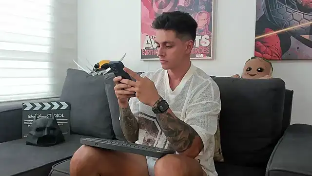 Snapshot of JeanBroc chatting on January 2026 07:28:02 PM JeanBroc online show from January 2026 07:28:02 PM