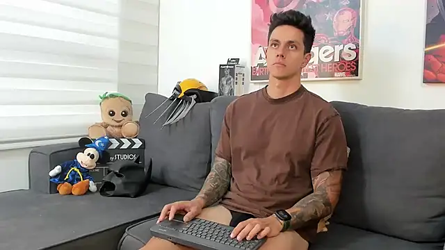 Snapshot of JeanBroc chatting on March 2026 07:27:01 PM JeanBroc online show from March 2026 07:27:01 PM