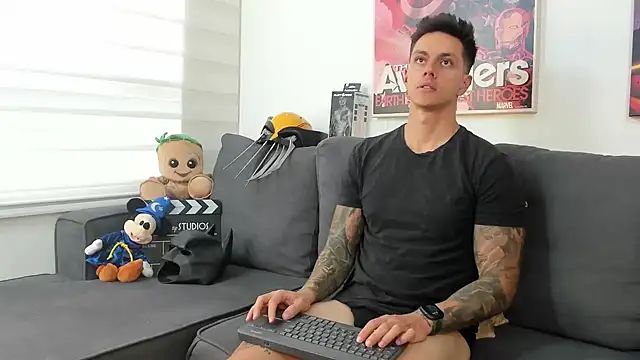 Snapshot of JeanBroc chatting on March 2026 07:28:02 PM JeanBroc online show from March 2026 07:28:02 PM