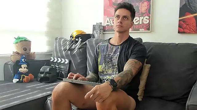 Snapshot of JeanBroc chatting on March 2026 07:31:02 PM JeanBroc online show from March 2026 07:31:02 PM