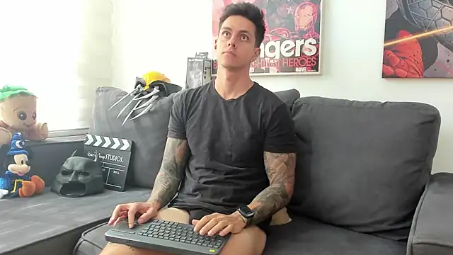 Snapshot of JeanBroc chatting on March 2026 07:30:02 PM JeanBroc online show from March 2026 07:30:02 PM