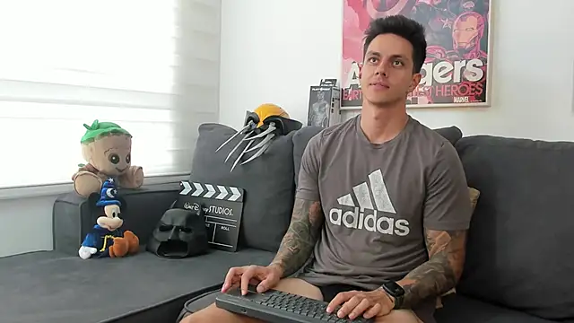 Snapshot of JeanBroc chatting on March 2026 07:28:01 PM JeanBroc online show from March 2026 07:28:01 PM