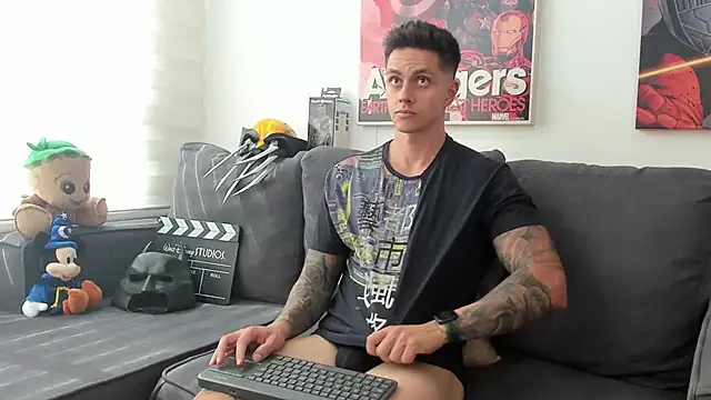 Snapshot of JeanBroc chatting on April 2026 07:12:02 PM JeanBroc online show from April 2026 07:12:02 PM