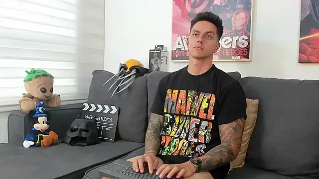 Snapshot of JeanBroc chatting on April 2026 07:00:01 PM JeanBroc online show from April 2026 07:00:01 PM