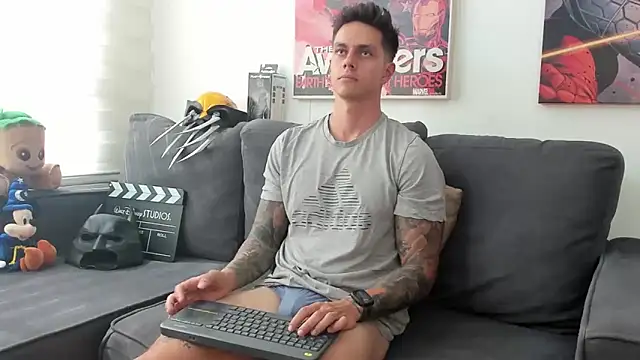 Snapshot of JeanBroc chatting on April 2026 07:14:01 PM JeanBroc online show from April 2026 07:14:01 PM