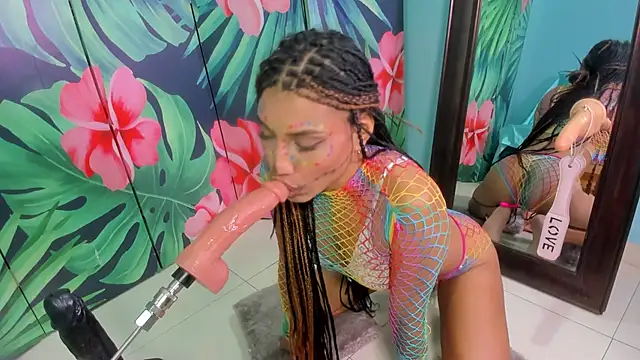 Mieldeluna online show from October 2025 06:16:02 AM