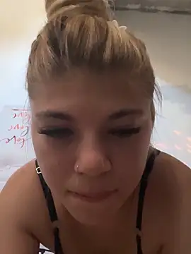 Snapshot of PEACHY439 chatting on February 2025 08:14:02 PM PEACHY439 online show from February 2025 08:14:02 PM