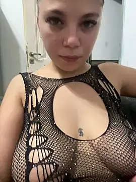 Snapshot of PEACHY439 chatting on February 2025 04:29:01 AM PEACHY439 online show from February 2025 04:29:01 AM