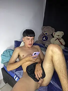 benji hoter online show from May 2026 05:35:02 AM