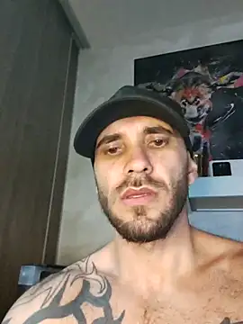 Snapshot of DAVID_FERRAZ chatting on April 2026 05:29:02 AM DAVID FERRAZ online show from April 2026 05:29:02 AM