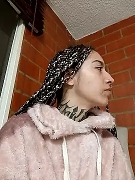 Snapshot of Scarllett_BDSM chatting on January 2026 12:02:01 AM Scarllett BDSM online show from January 2026 12:02:01 AM