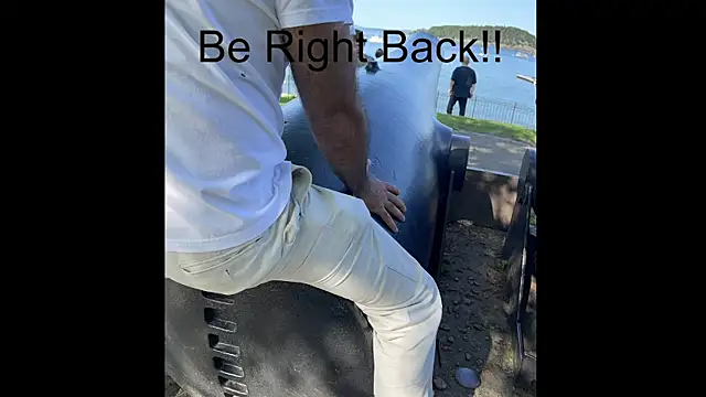 Snapshot of bear_russian_hunk chatting on November 2025 02:06:02 PM bear russian hunk online show from November 2025 02:06:02 PM