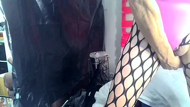 SissyJamie123 online show from April 2026 03:44:02 AM