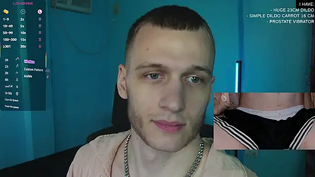 Snapshot of mickeypict chatting on February 2025 04:24:02 AM mickeypict online show from February 2025 04:24:02 AM