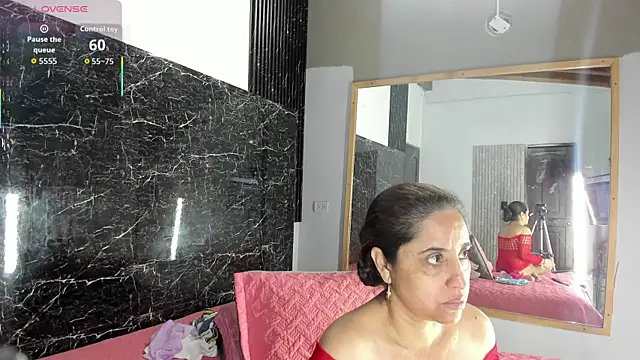 Snapshot of Yaya____11 chatting on October 2025 03:58:02 AM Yaya 11 online show from October 2025 03:58:02 AM